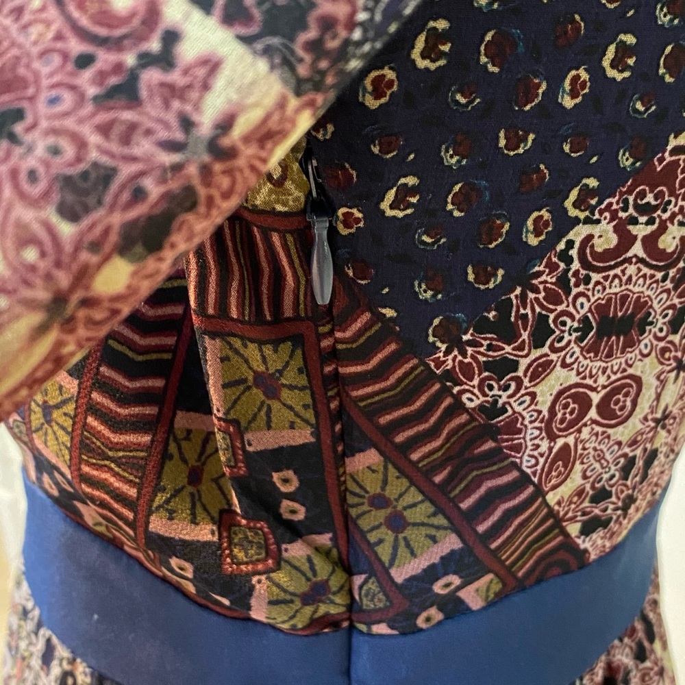 Bcbgeneration Long Sleeve Silk Patterned Dress - image 8